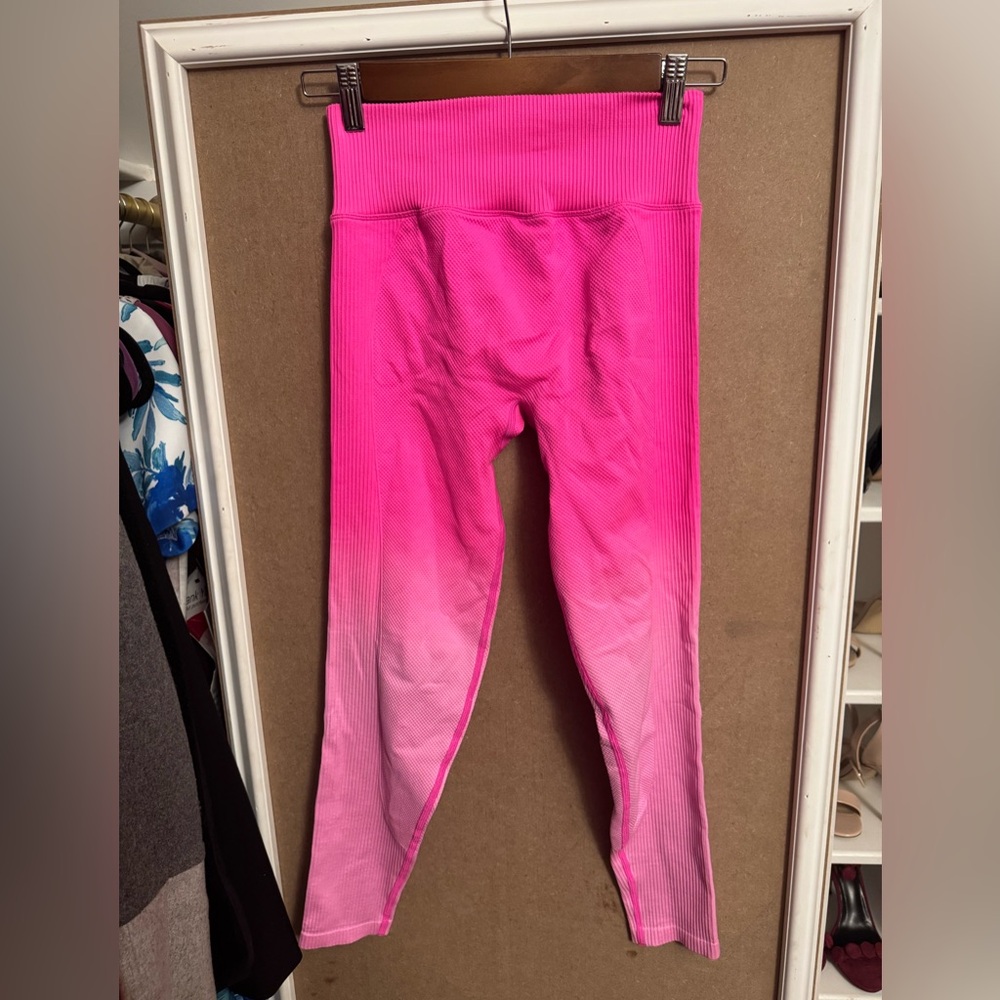 PINK Active Victoria’s Secret Ombre Hot Pink Ribbed Leggings Size S High Waist
